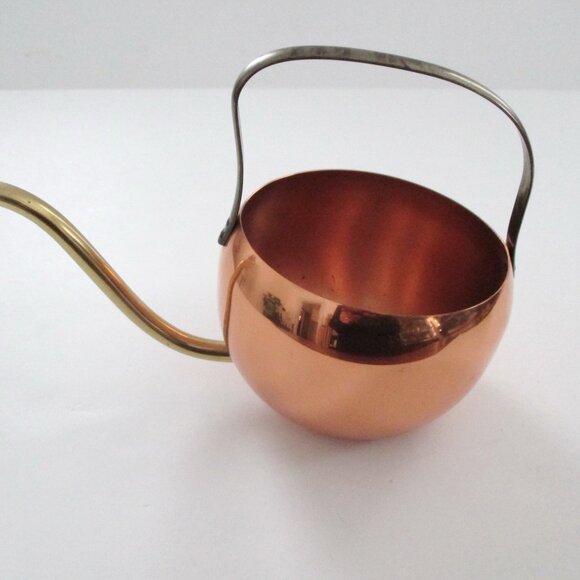 Vintage Copper Watering Can for your Houseplants - Picture 2 of 5